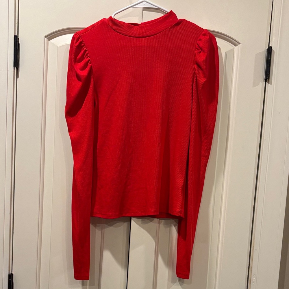 Red medium fitted long sleeve shirt with shoulder details